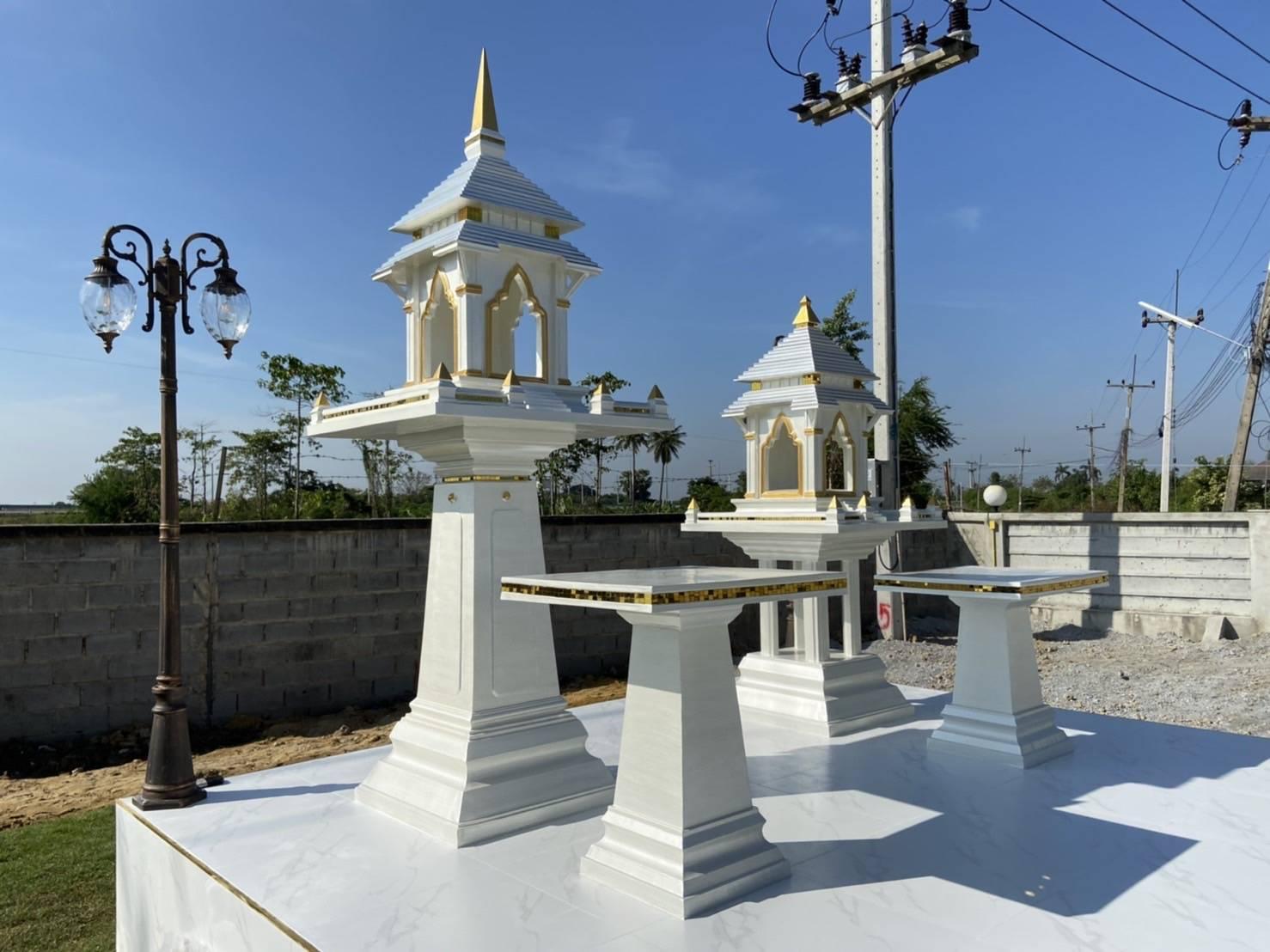 ศาลพระพรหมโมเดิร์น